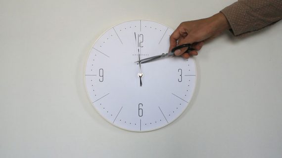 Trimming Time by Yang Jiang © Yang Jian | courtesy WHITE SPACE BEIJING, Beijing